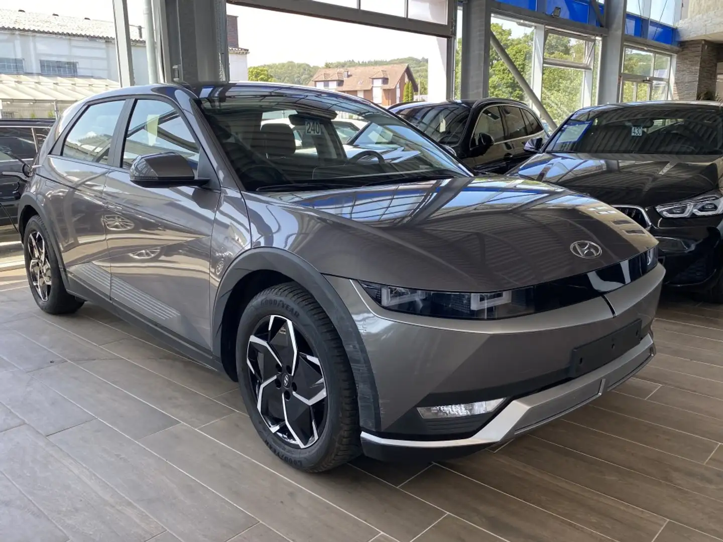 Hyundai IONIQ 5 Navi LED NSCC R.Cam PDC SHZ DAB+ Mauve - 2