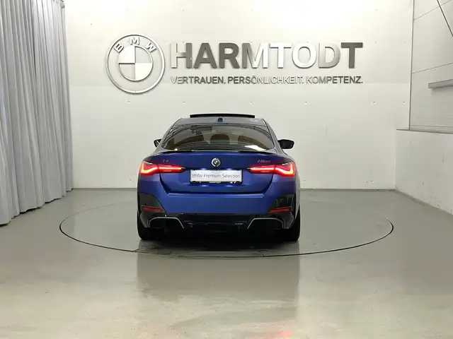 BMW I4 view 5