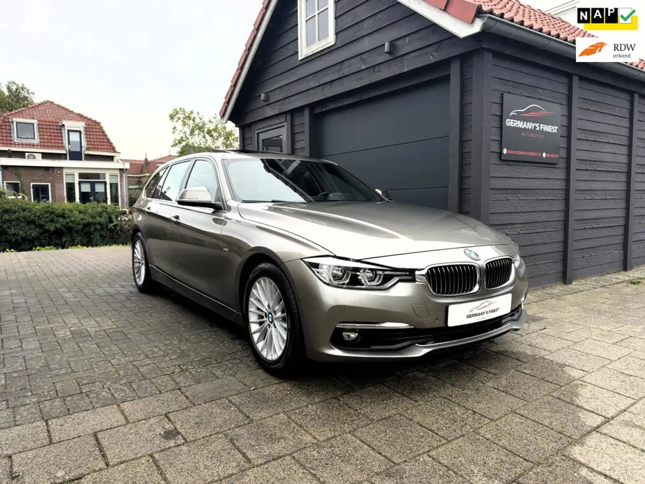 BMW 330