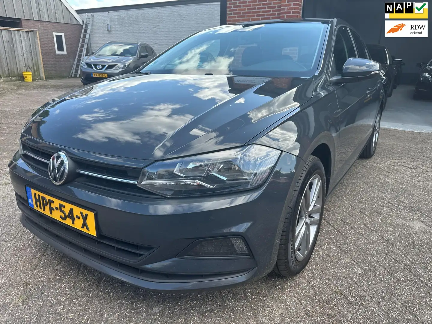 Volkswagen Polo 1.0 TSI Highline DIGITAAL DASHBOARD-CLIMA-CRUISE Gris - 1
