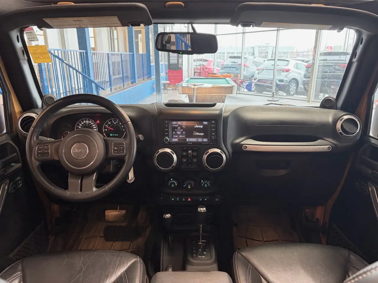 Jeep Wrangler снимка Jeep Wrangler