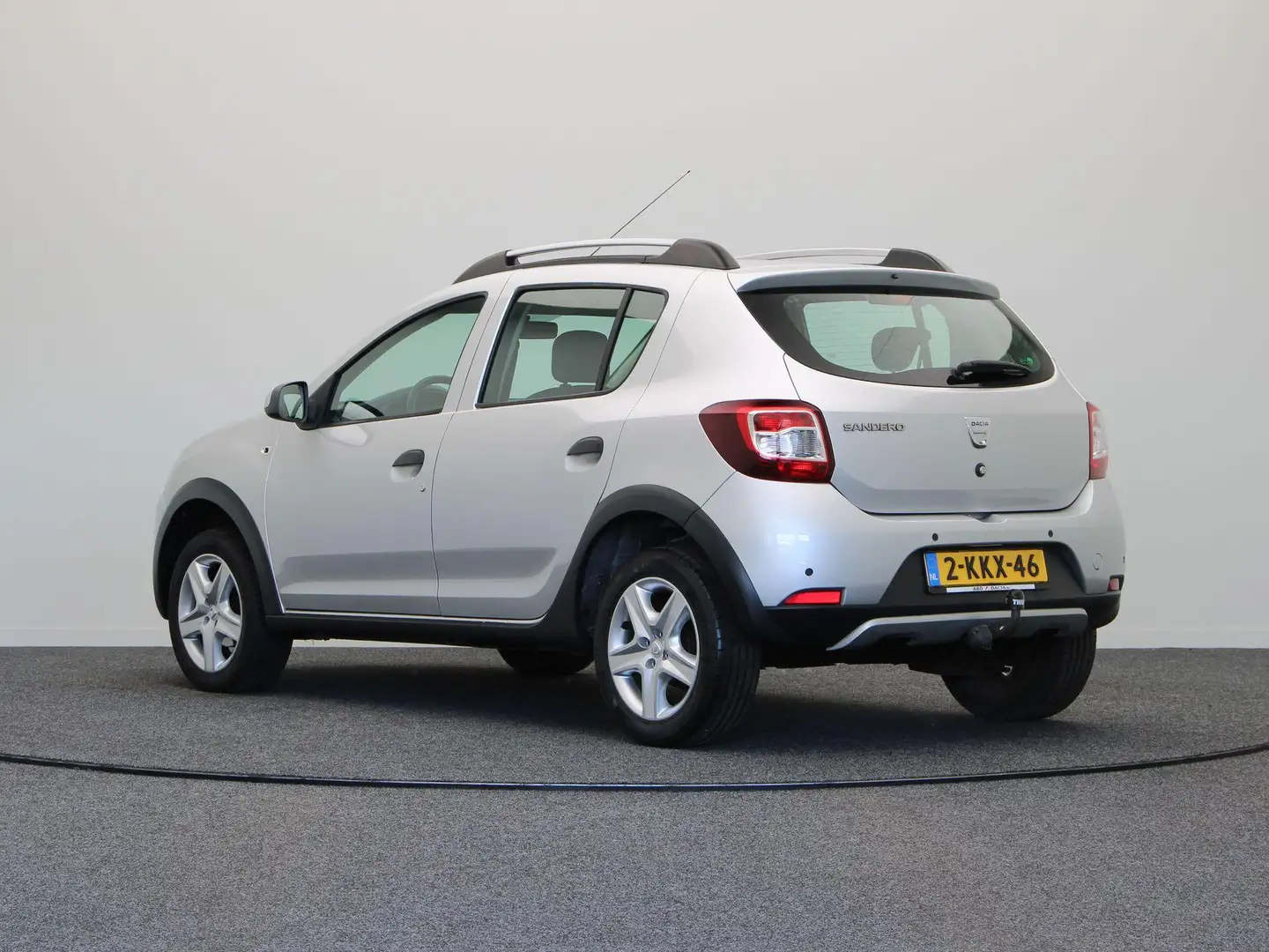 Dacia Sandero 0.9 TCe Stepway Lauréate | Trekhaak | Airco | PDC Grijs - 2