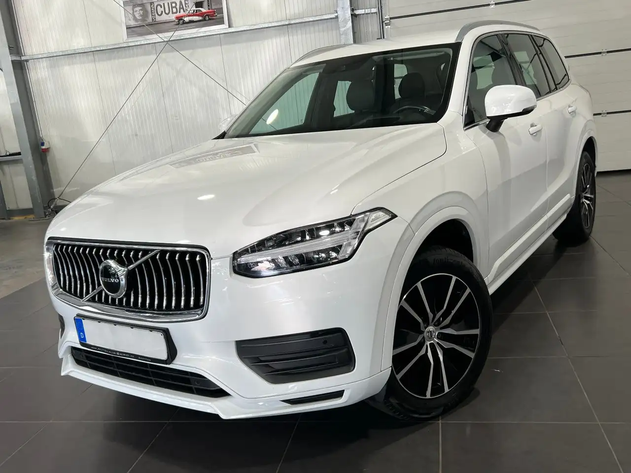 Volvo XC90 2.0 D AWD Automatik **Navi*Kamera*LED** — photo 1 of 15