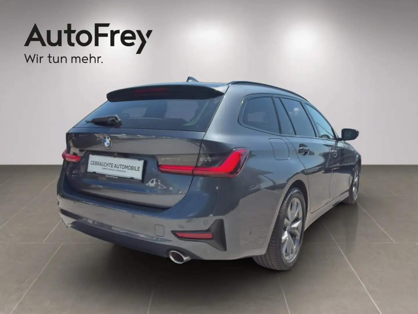 BMW 320 d xDrive Grau - 2