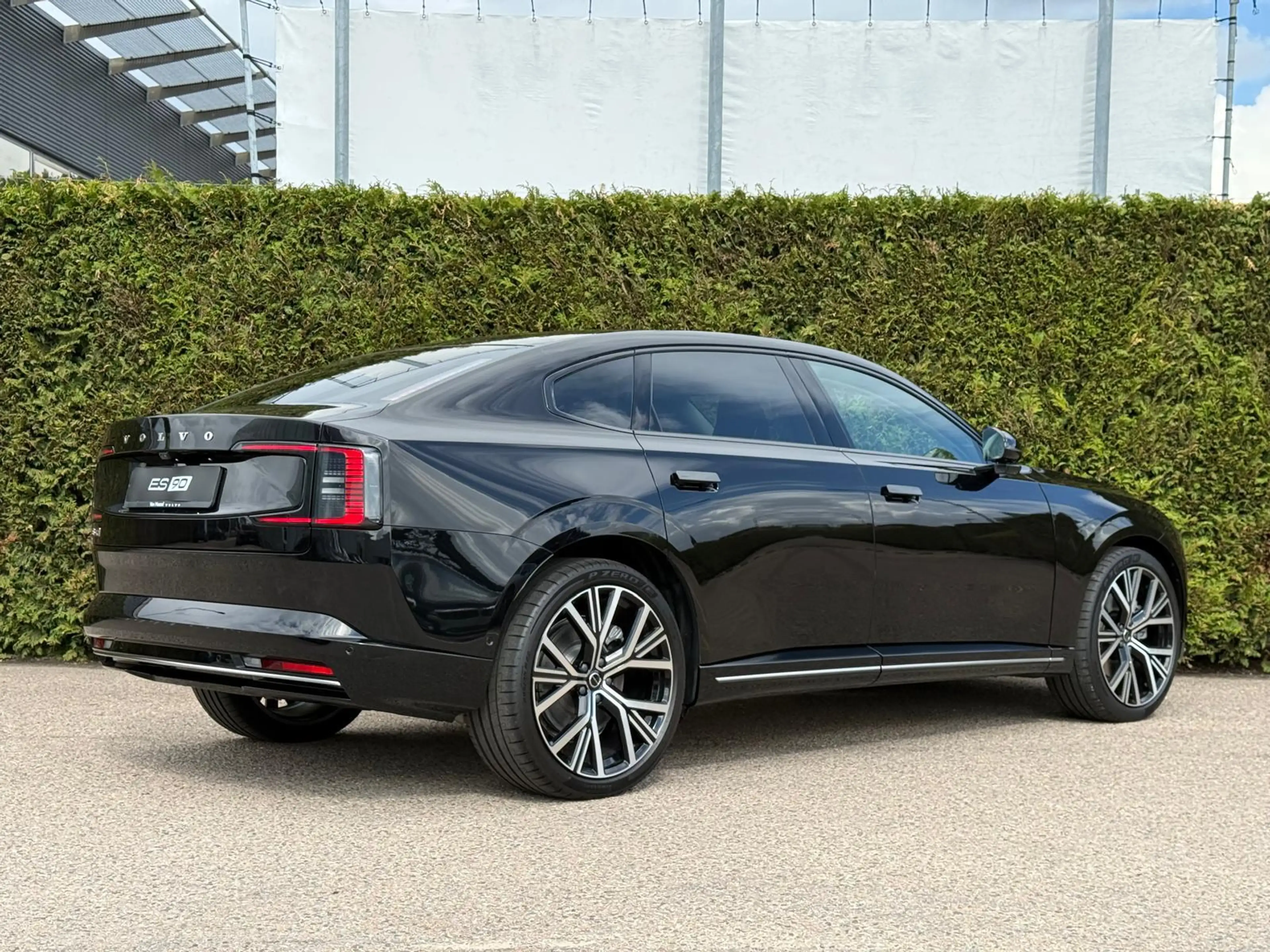 Volvo ES90 Single Motor Extended Range Ultra 92 kWh | Bowers — photo 2