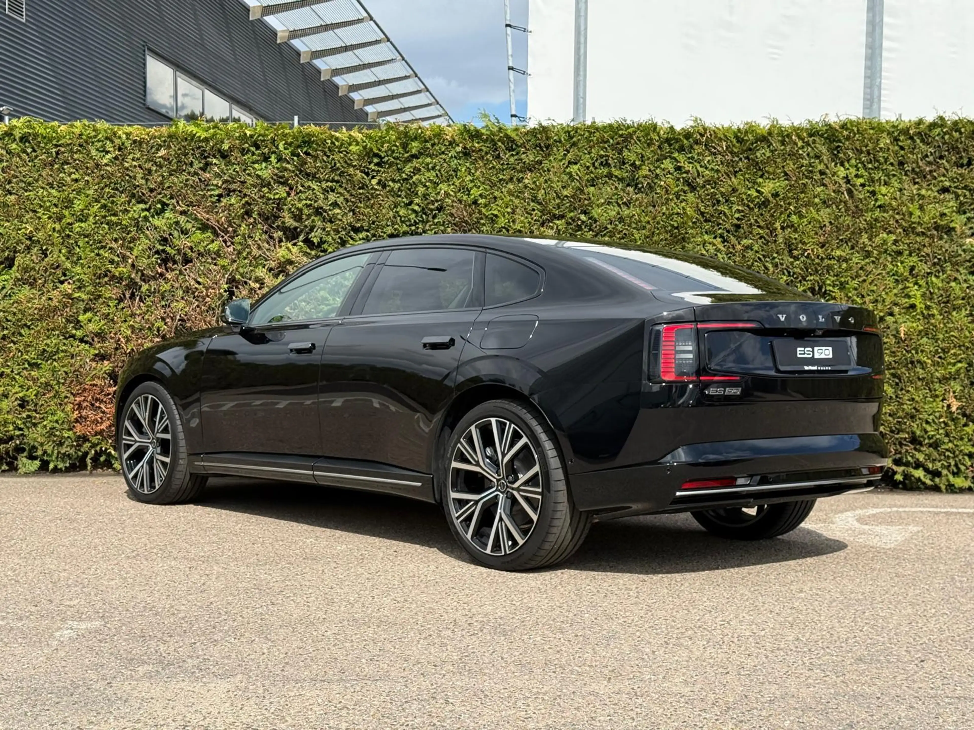 Volvo ES90 Single Motor Extended Range Ultra 92 kWh | Bowers — photo 11