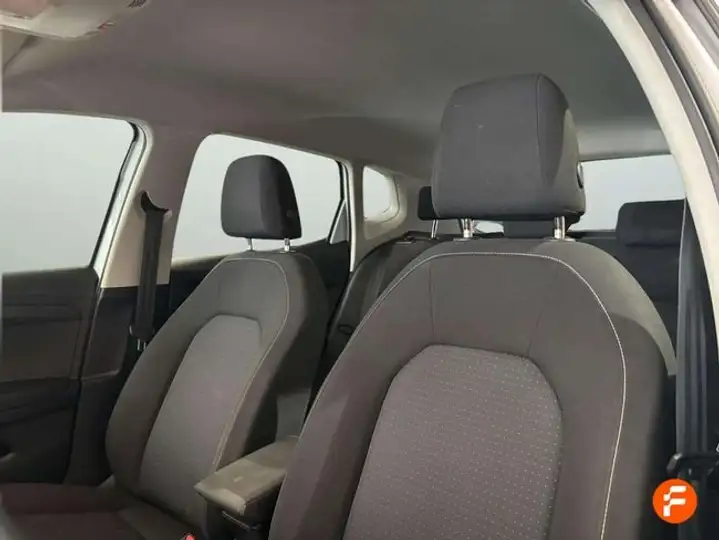 SEAT Arona 2024, foto 13