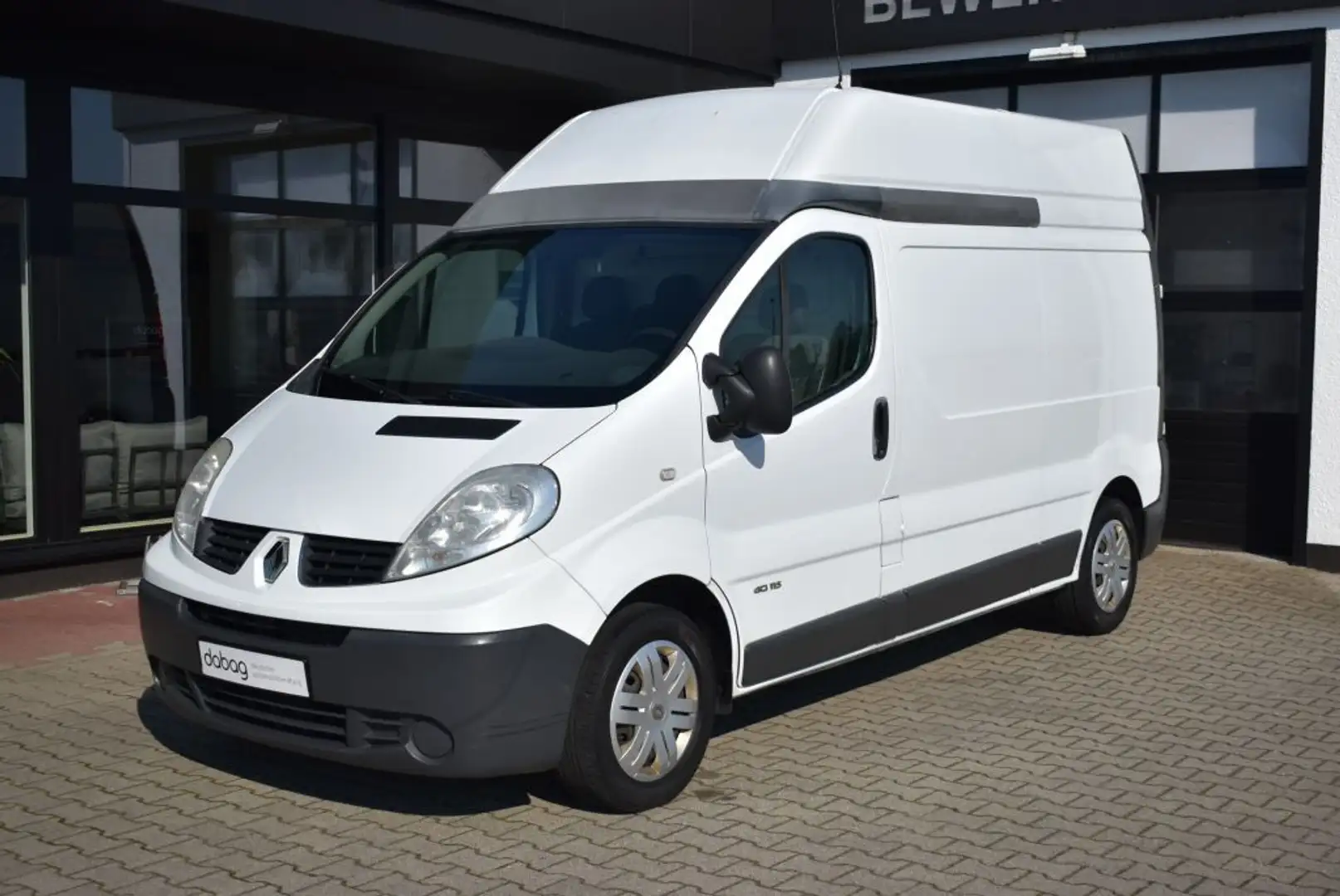 Renault Trafic 2.0 dCi - 1