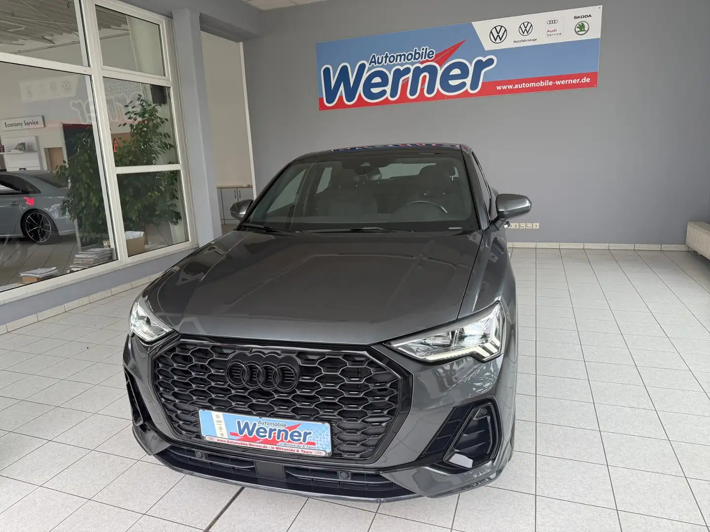 Audi Q3 Sportback S line 35TFSI Panodach LED Navi Grau - 2