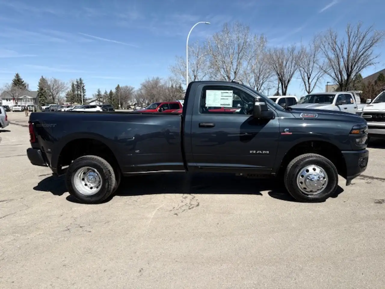 RAM 3500 снимка RAM 3500