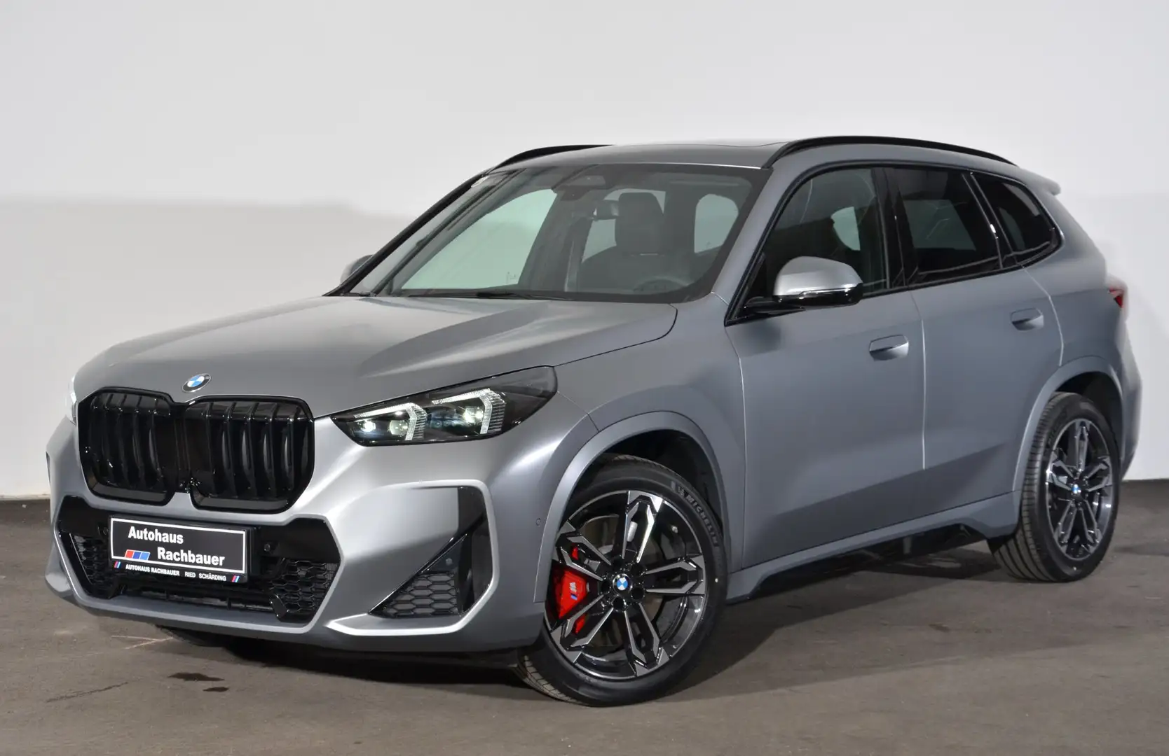BMW X1 xDrive23d 48V Grau - 1
