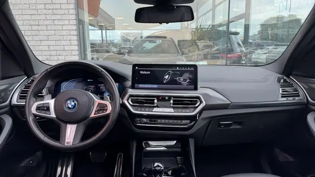BMW X3 view 17
