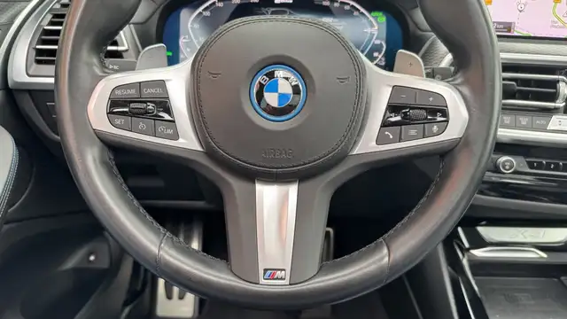 BMW X3 view 23