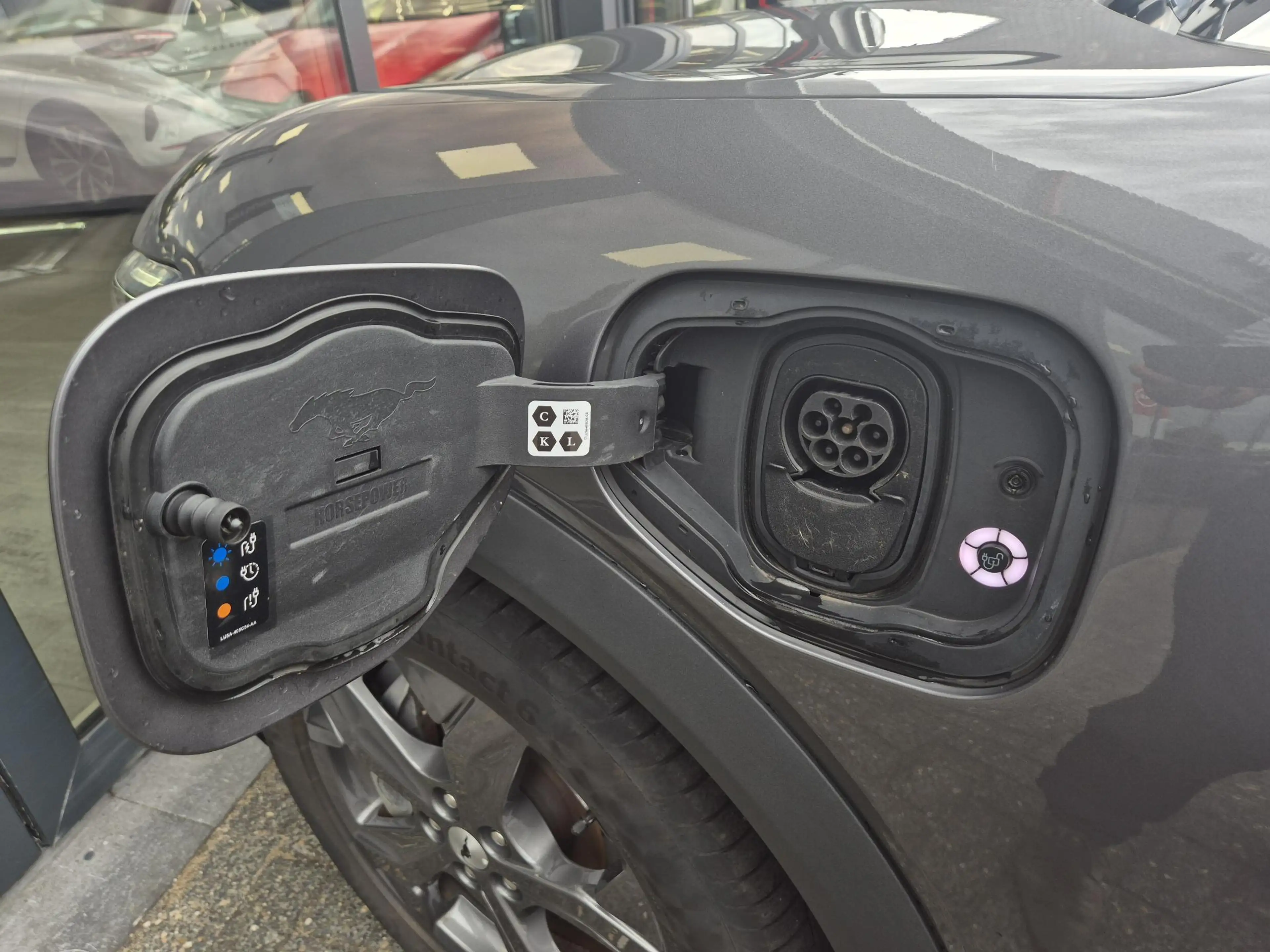 Ford Mustang Mach-E RWD 75 kWh | Bang & Olufsen | SOH 92% | — photo 37