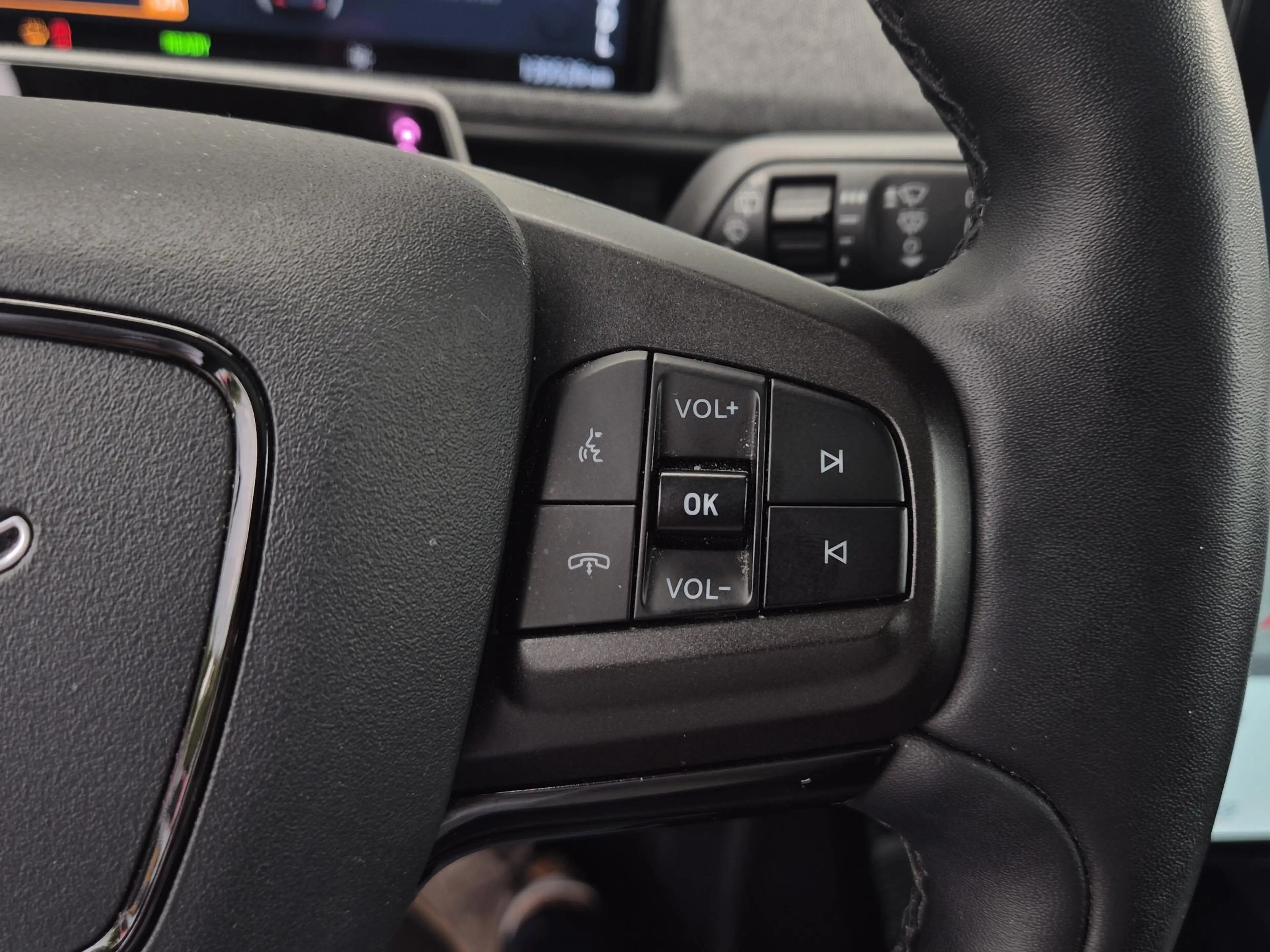 Ford Mustang Mach-E RWD 75 kWh | Bang & Olufsen | SOH 92% | — photo 24