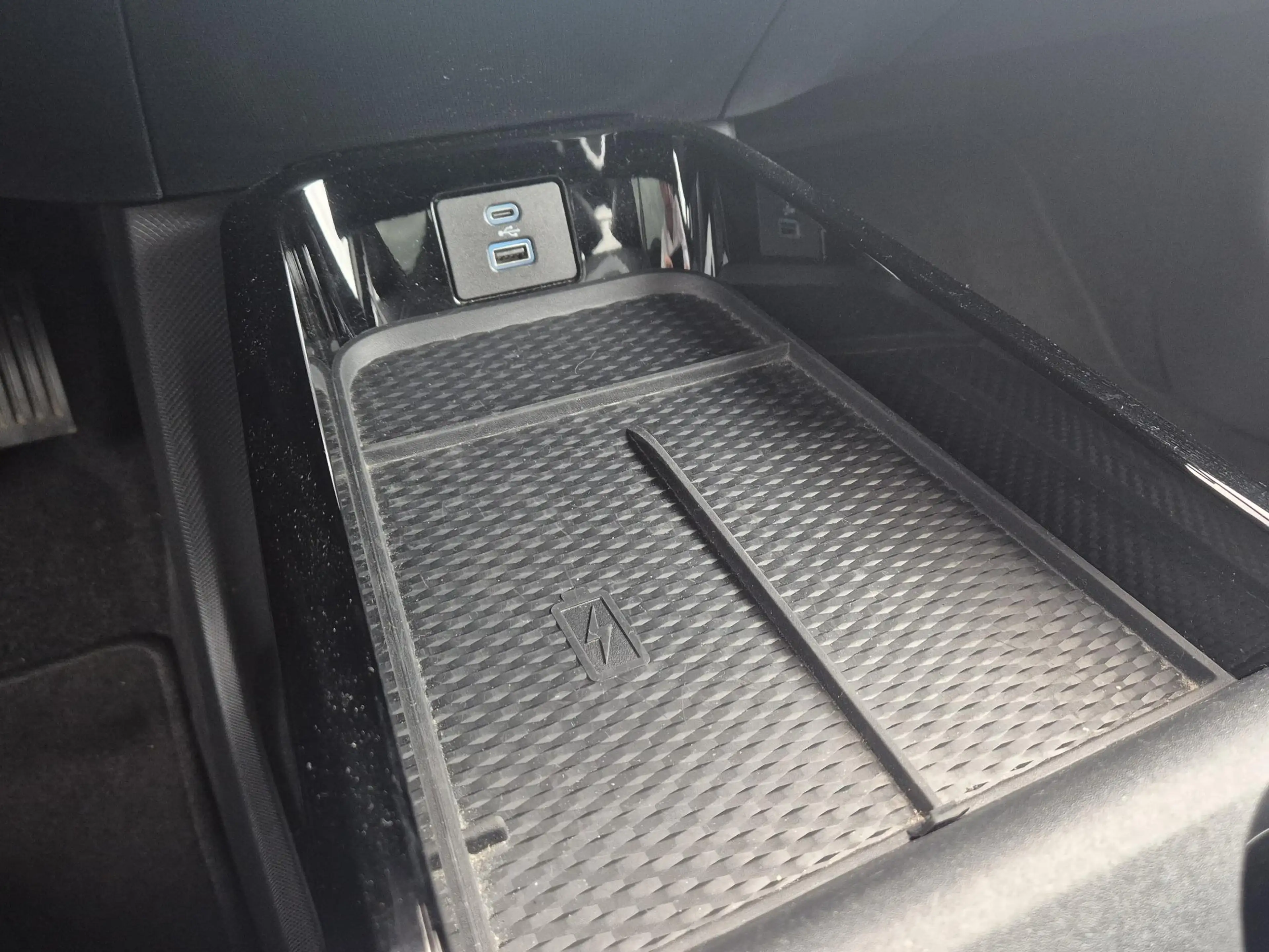 Ford Mustang Mach-E RWD 75 kWh | Bang & Olufsen | SOH 92% | — photo 46