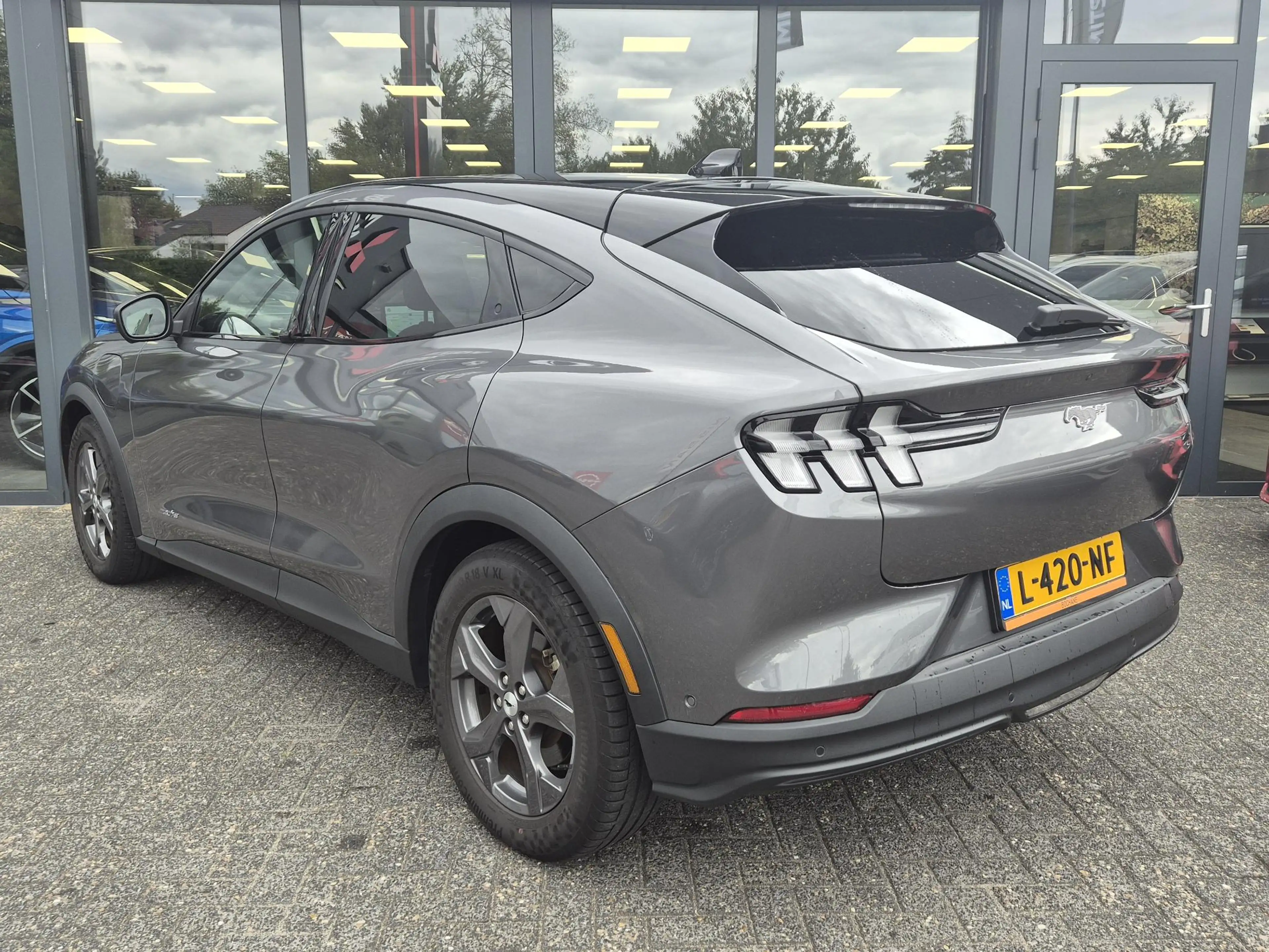 Ford Mustang Mach-E RWD 75 kWh | Bang & Olufsen | SOH 92% | — photo 6