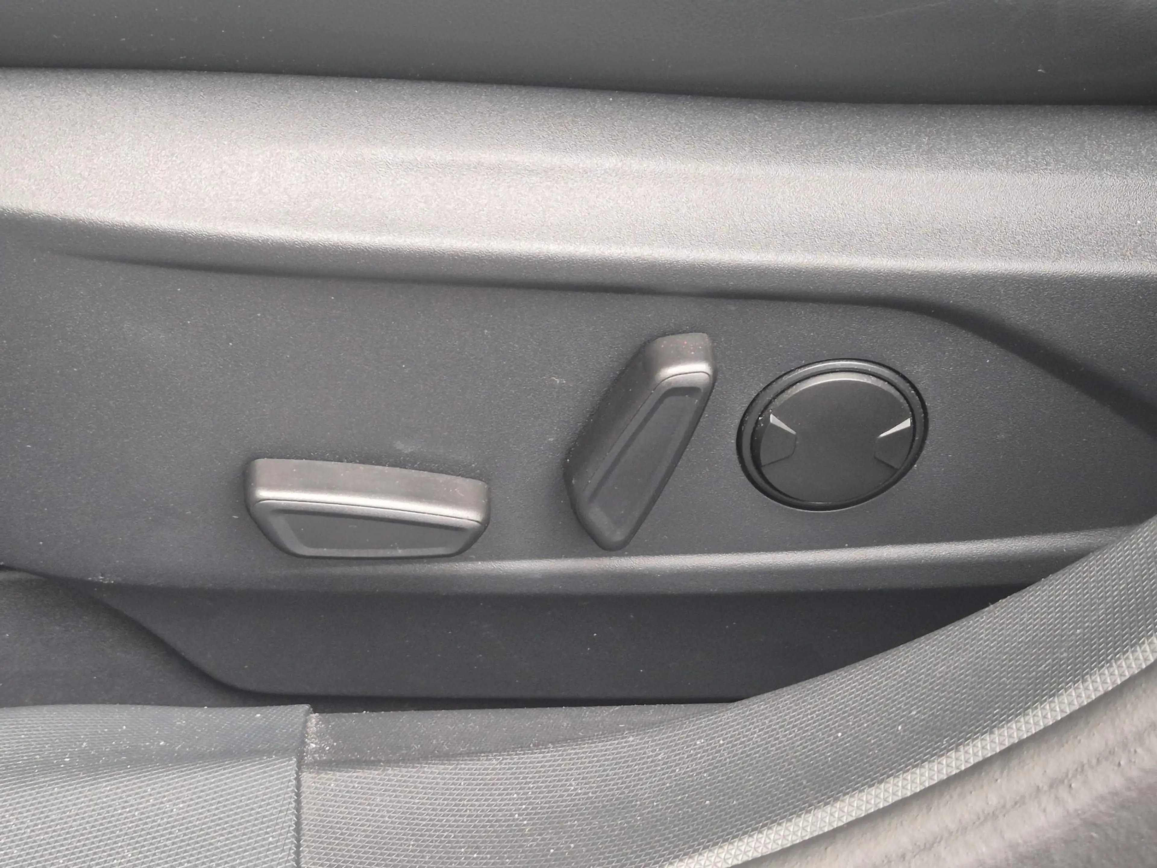 Ford Mustang Mach-E RWD 75 kWh | Bang & Olufsen | SOH 92% | — photo 30