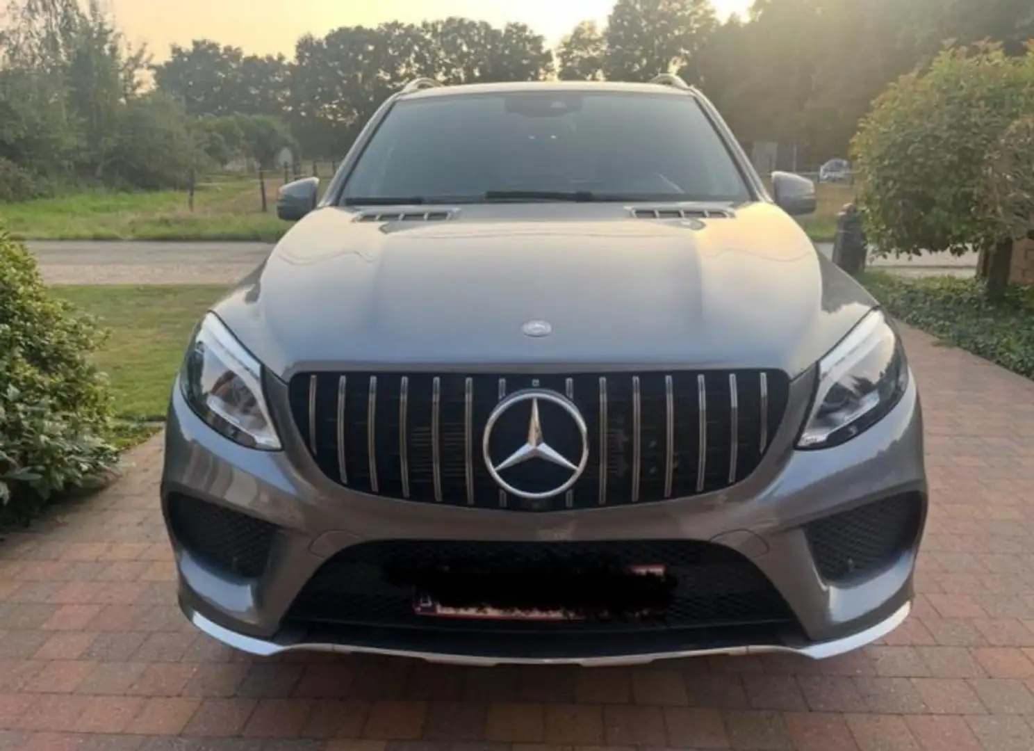 Mercedes-Benz GLE 500 e 4Matic 7G-TRONIC AMG Line - 1