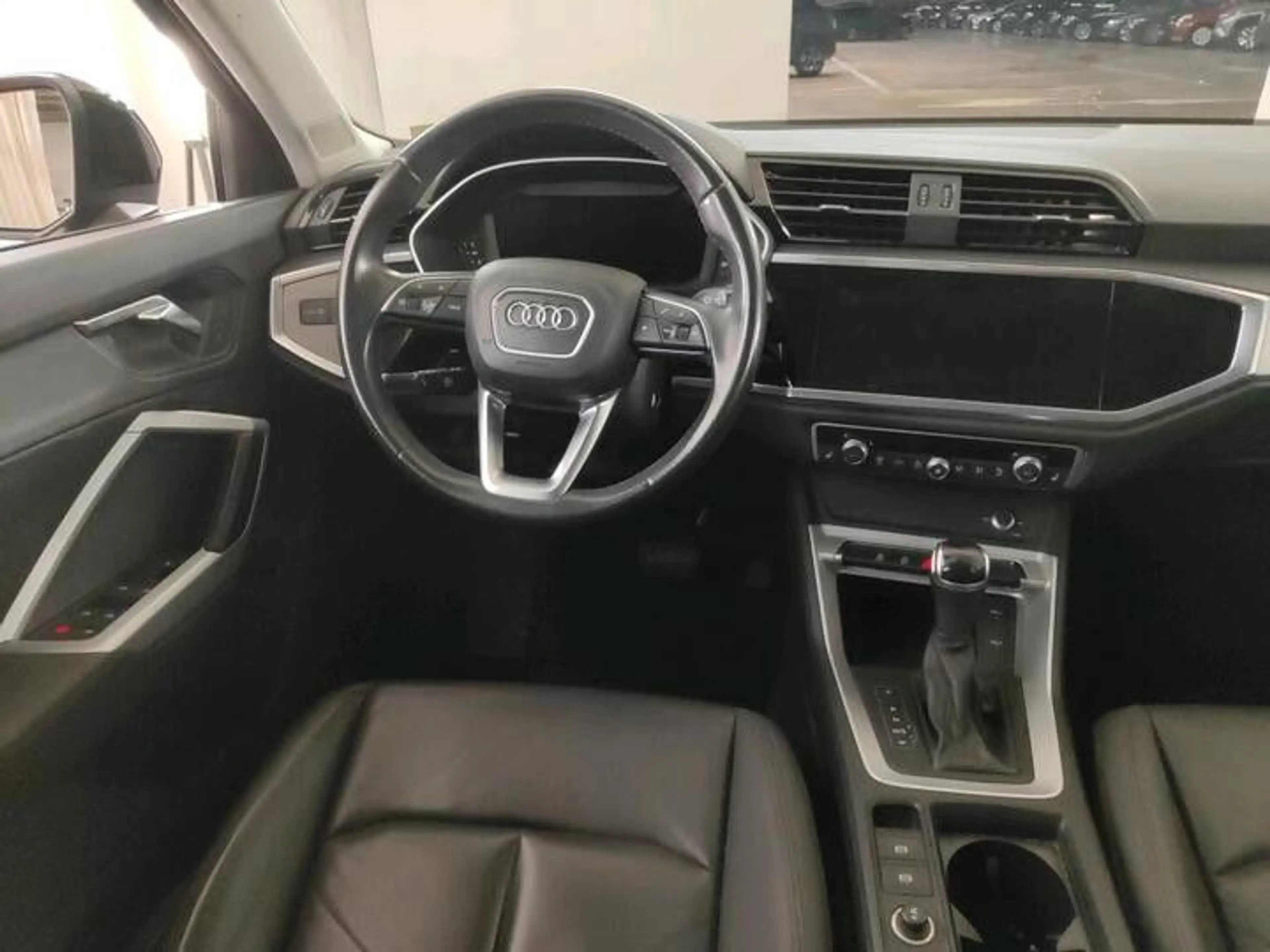 Audi Q3 35 TFSI basis*LEDER*SHZ*VollDig*Netto-15500€ — photo 5