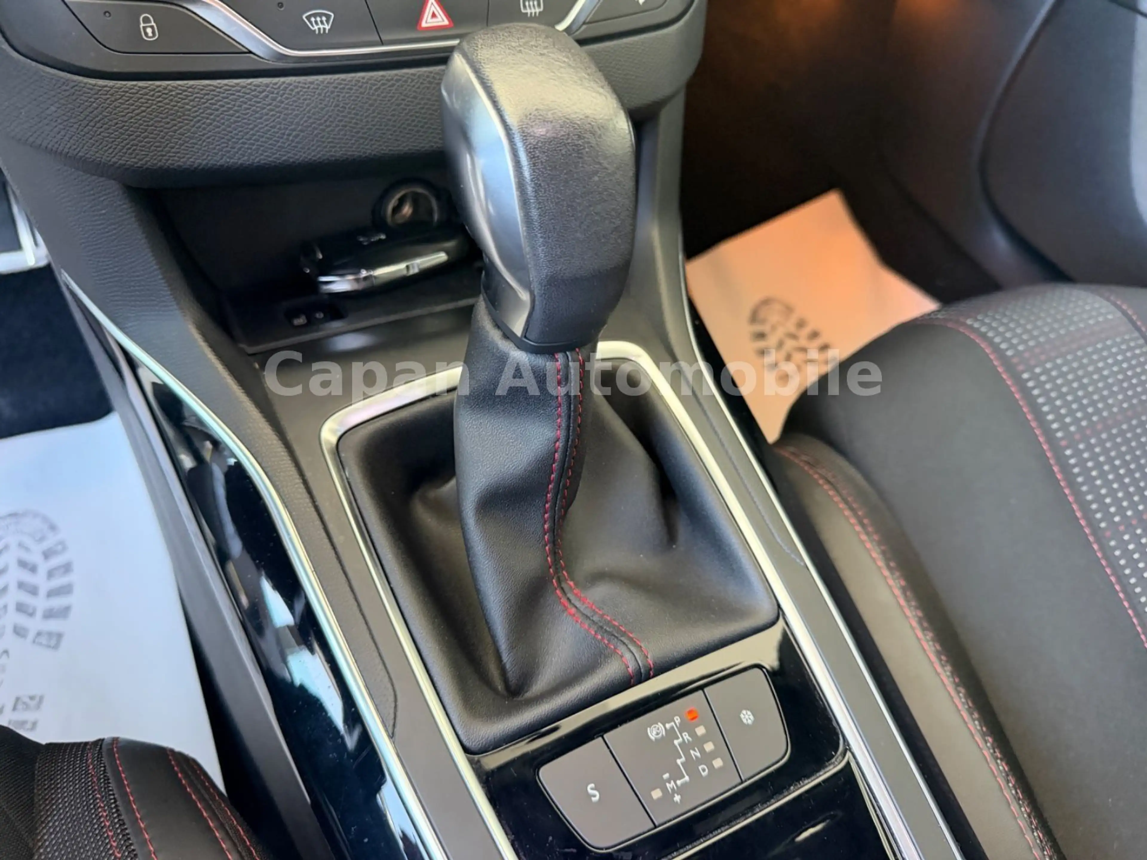 Peugeot 308 SW Allure GT-Line/Automatik/Navi/Panorama/E6 — photo 14