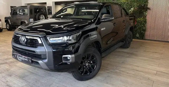 Toyota Hilux 2.8 D-4D 204CH DOUBLE CABINE INVINCIBLE 4WD MY25