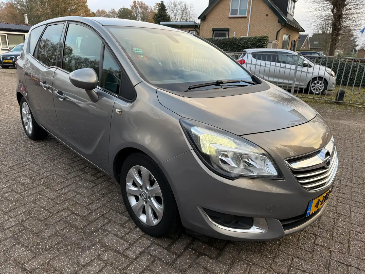 Opel Meriva 1.4 Turbo AUT. Cosmo ECC NAVI CRUISE PDC LMV NAP Brun - 2