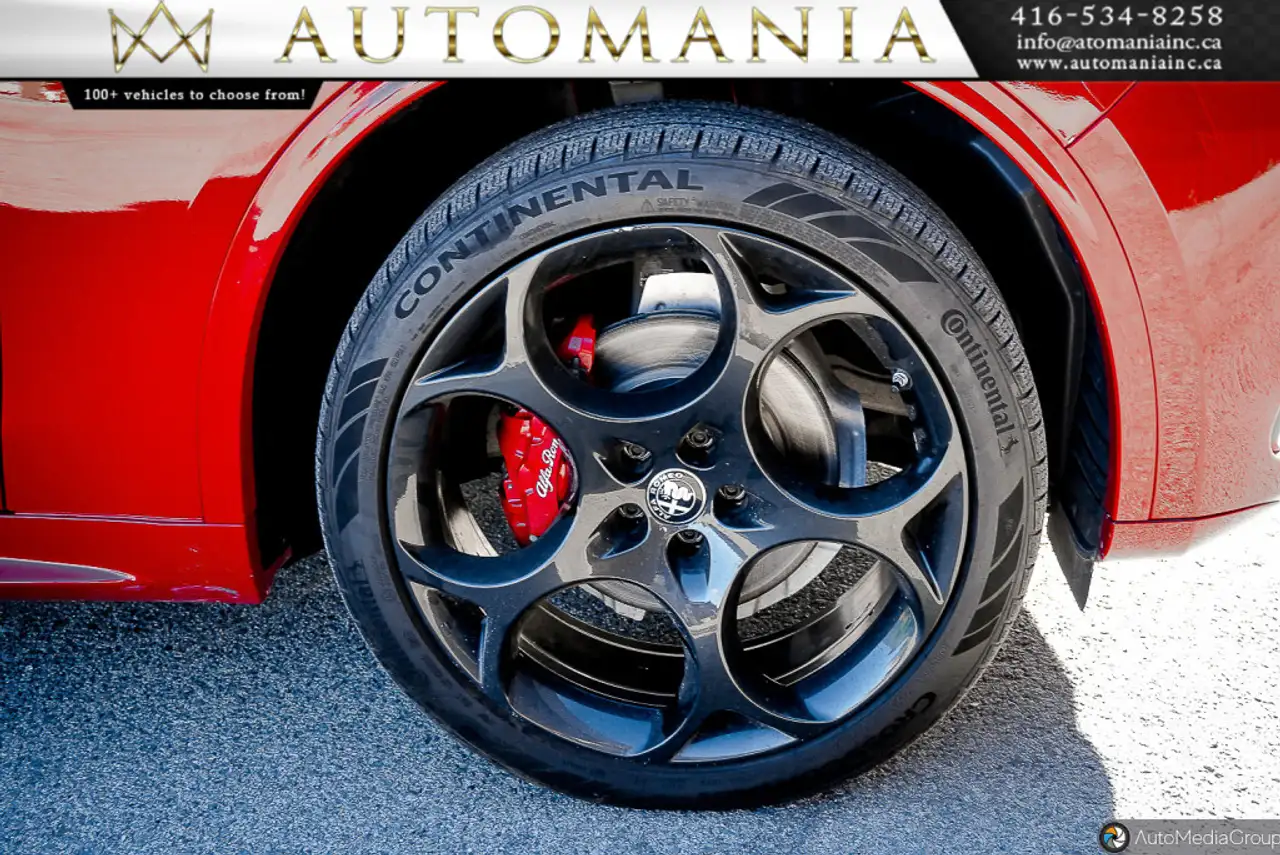 Alfa Romeo Stelvio снимка Alfa Romeo Stelvio