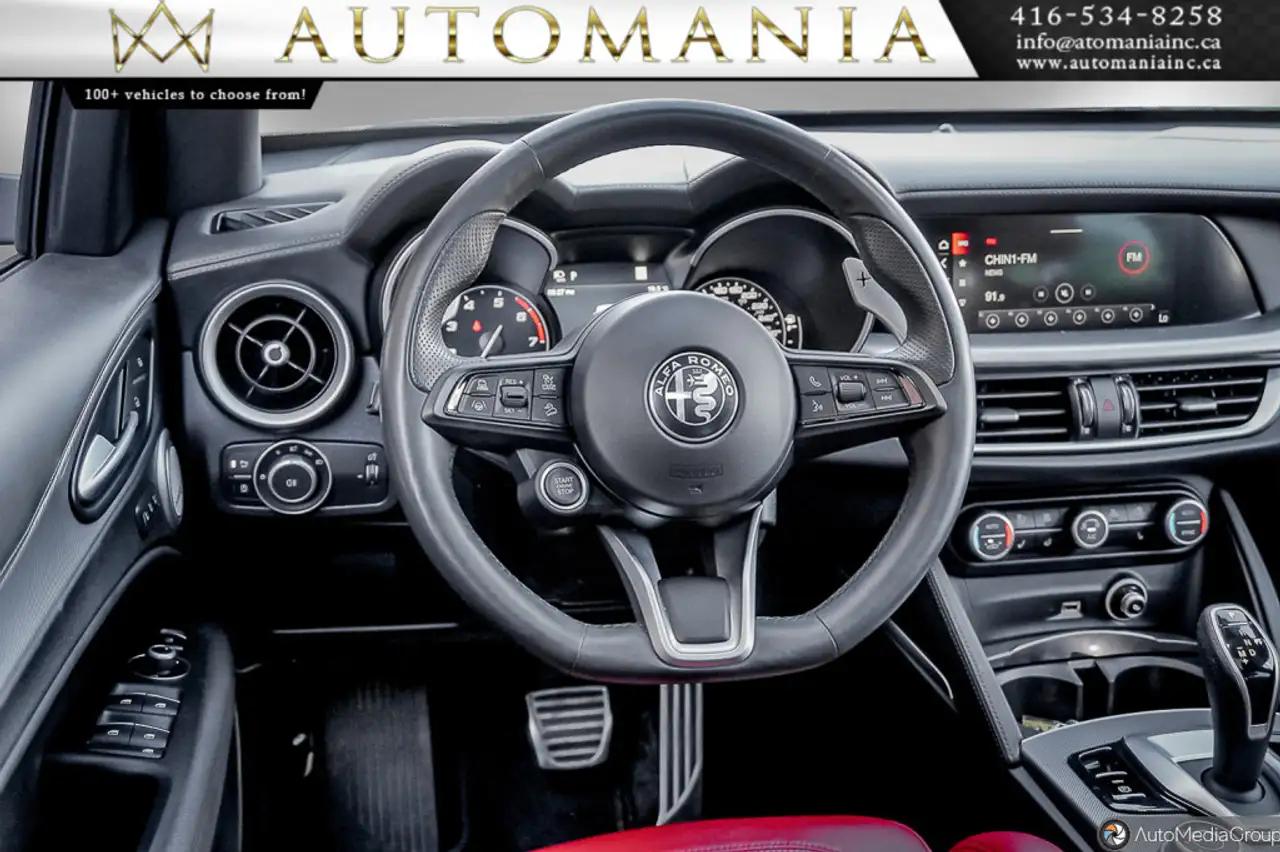 Alfa Romeo Stelvio снимка Alfa Romeo Stelvio