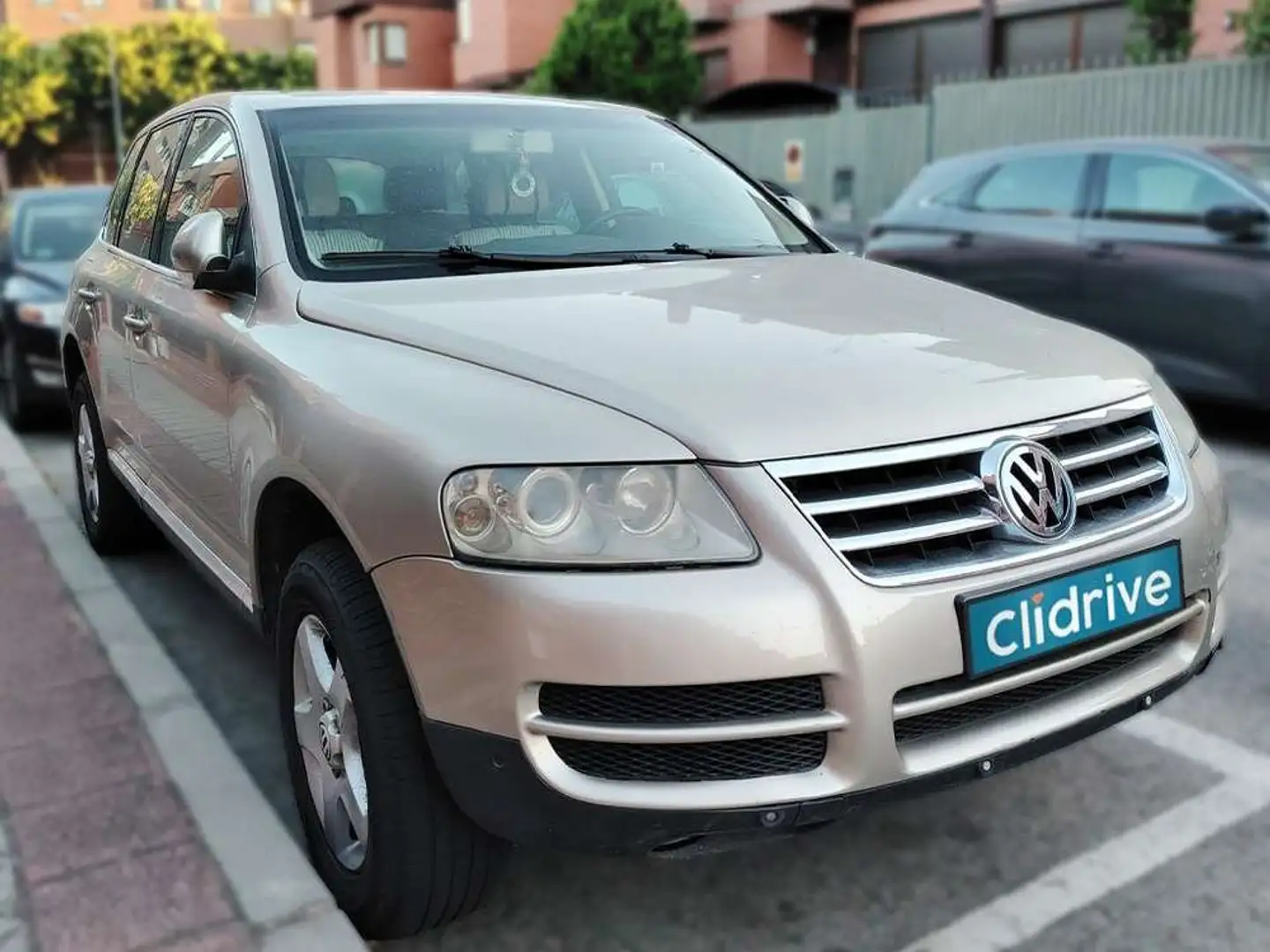 Volkswagen Touareg 2.5TDI R5 Tiptronic Beige - 2