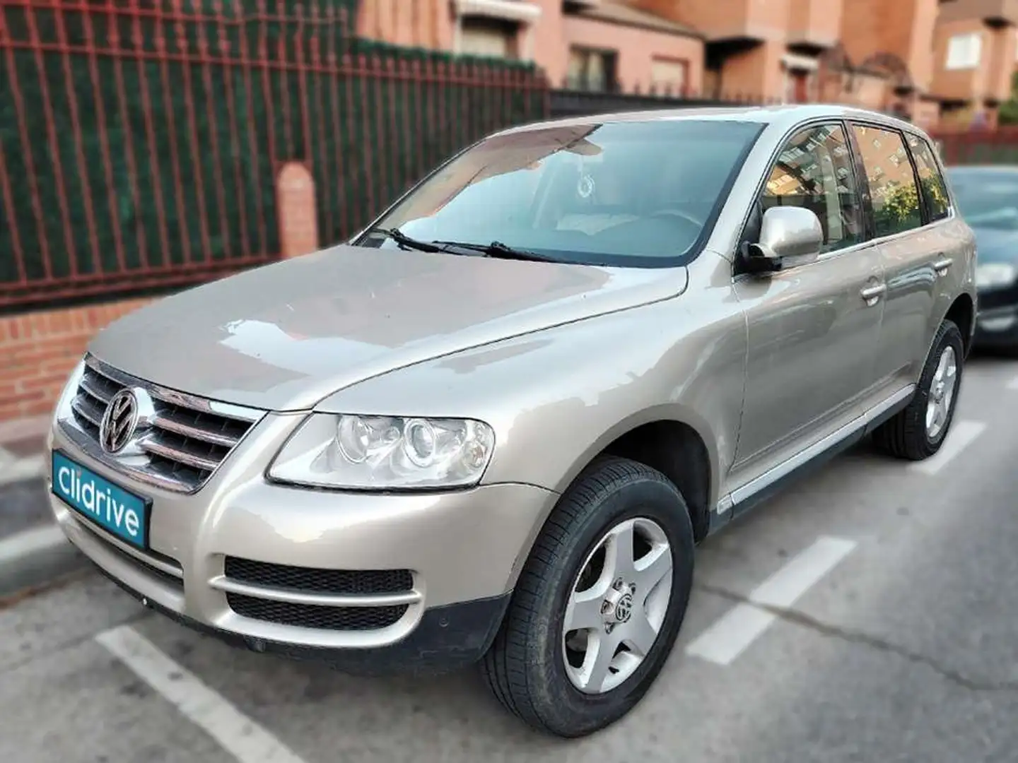Volkswagen Touareg 2.5TDI R5 Tiptronic Beige - 1