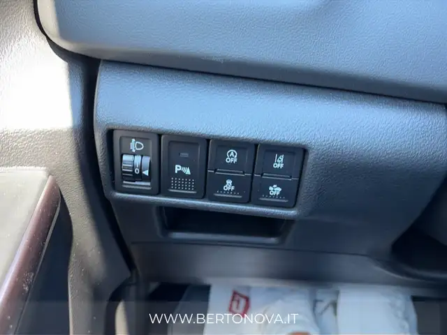 Suzuki S-Cross view 9