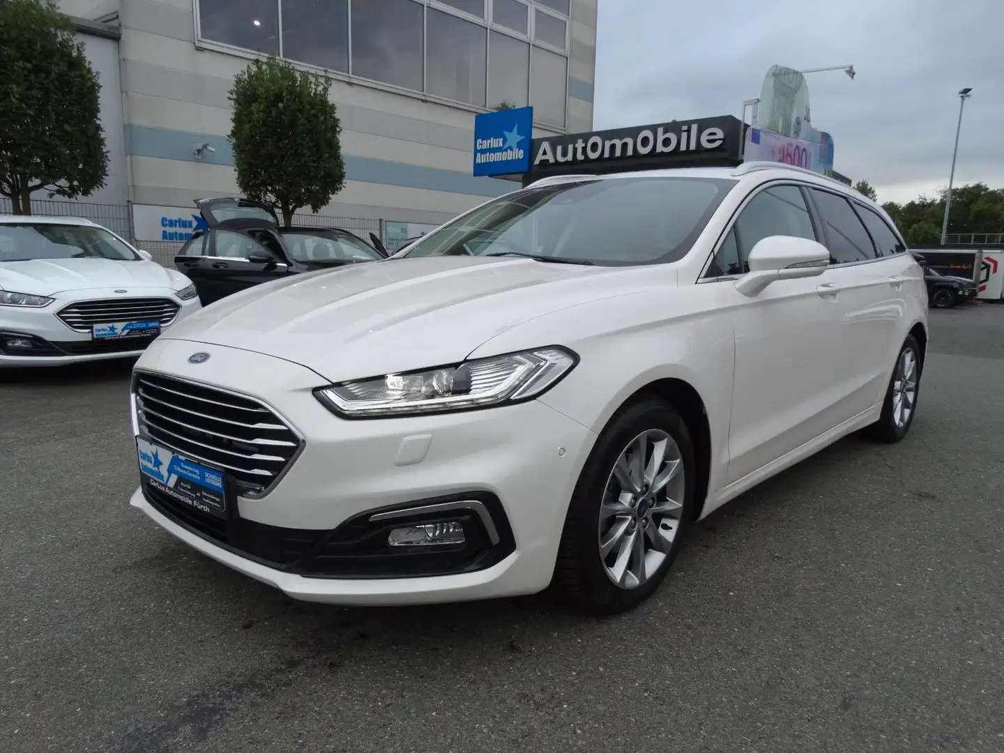 Ford Mondeo 2.0Tdci~Aut.*Titanium*Pano*LED+Navi*4xSHZ Weiß - 1