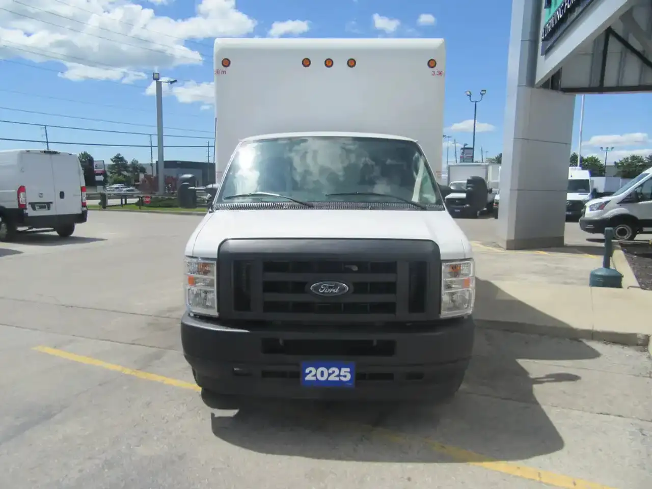 Ford E-450 fotografie Ford E-450