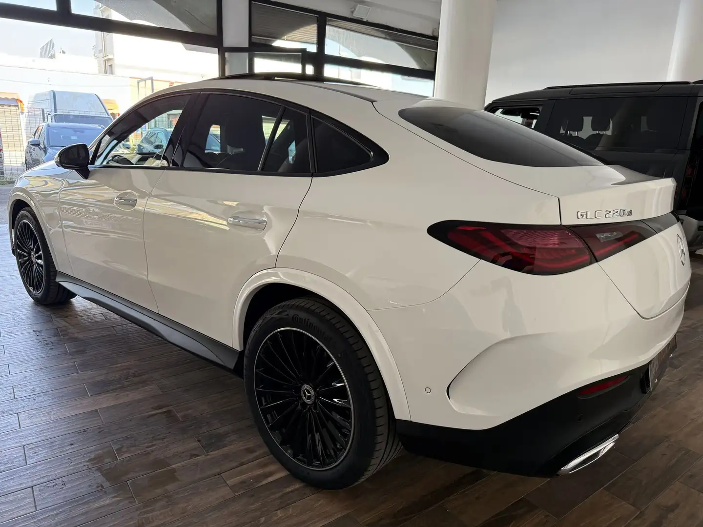 Mercedes-Benz GLC 220 GLC 220 d 4Matic Mild hybrid Coupé AMG Line Premi Bianco - 2
