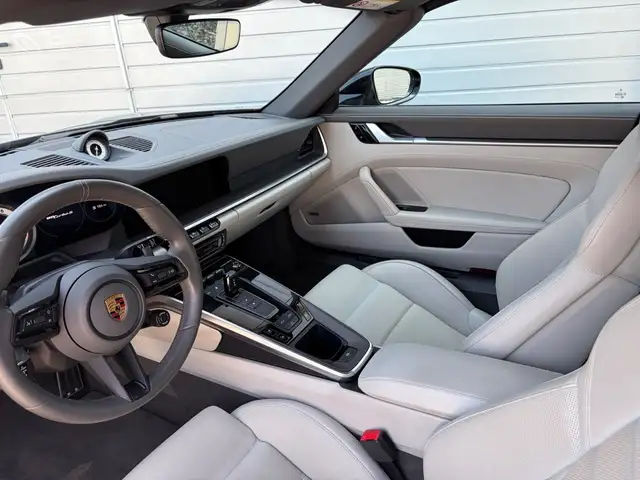 Porsche 911 Turbo S Cabriolet Garantie 1. Besitz nur 10.900km Ansicht 33