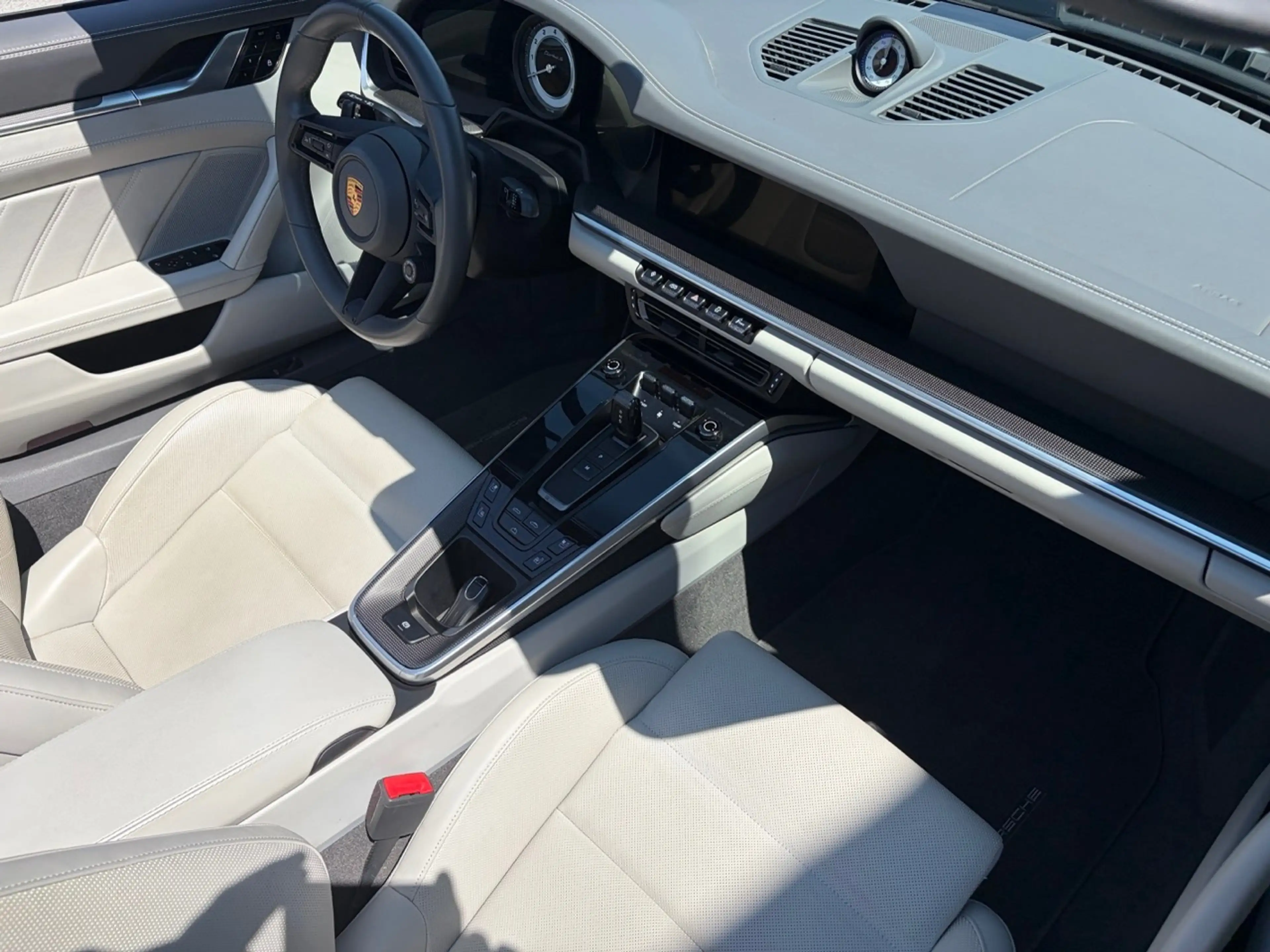 Porsche 911 Turbo S Cabriolet Garantie 1. Besitz nur 10.900km — photo 6