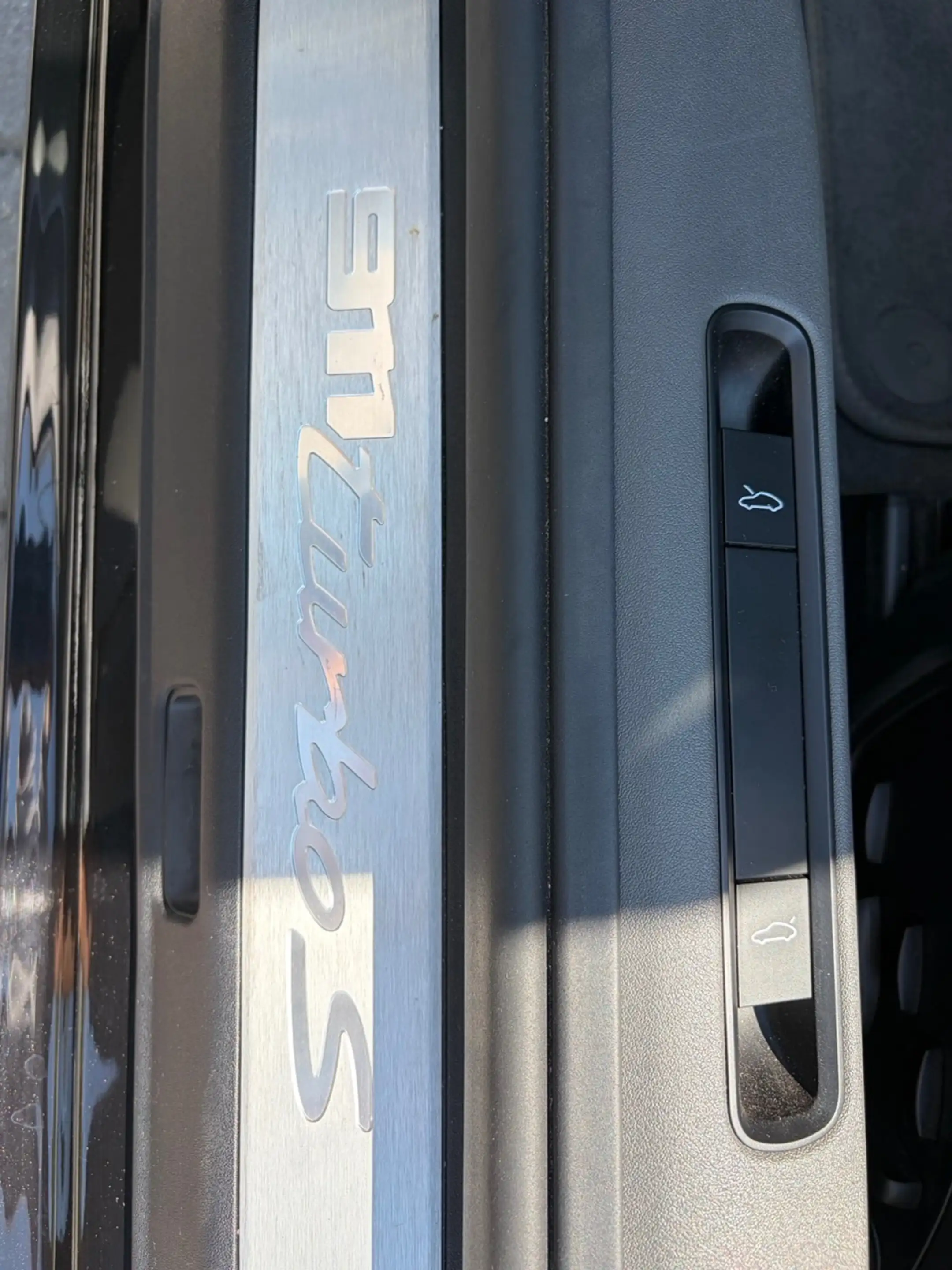 Porsche 911 Turbo S Cabriolet Garantie 1. Besitz nur 10.900km — photo 12