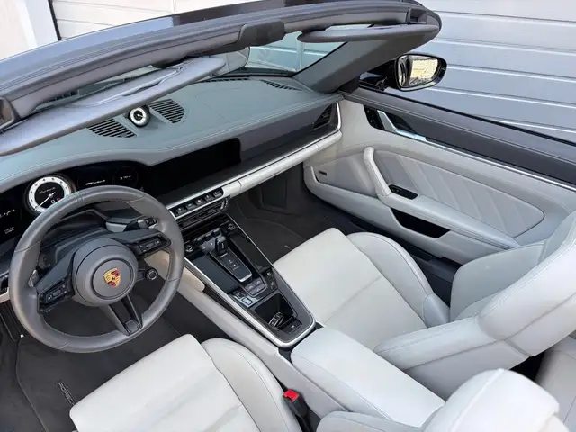 Porsche 911 Turbo S Cabriolet Garantie 1. Besitz nur 10.900km Ansicht 36