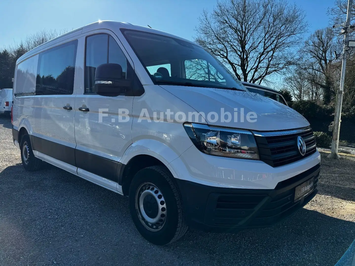 Volkswagen Crafter PLUS 35 mittellang FWD/7-SITZER/RFK/AHK Weiß - 1