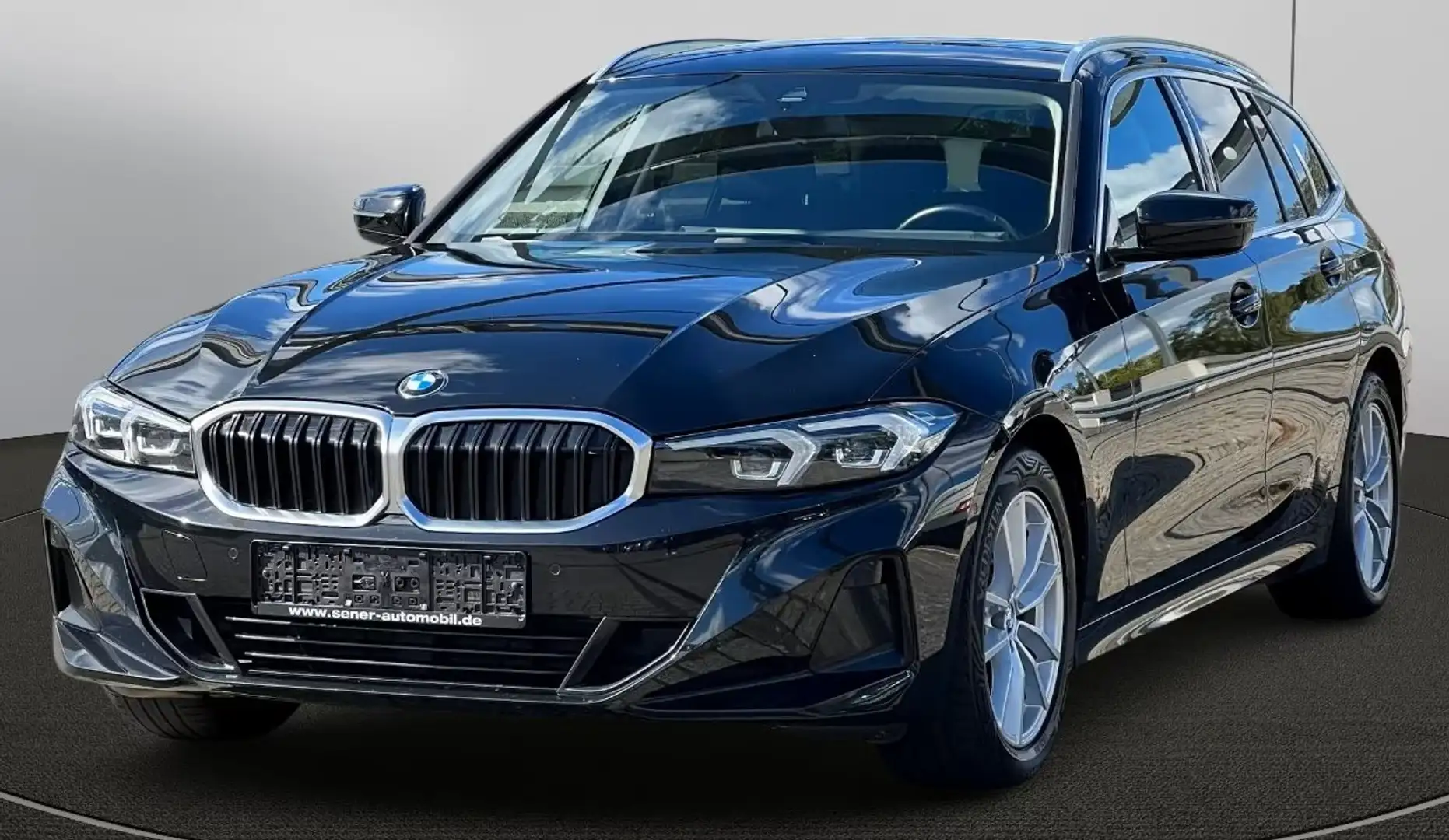 BMW 318 restyling 2023 150cv cambio automatico Noir - 2