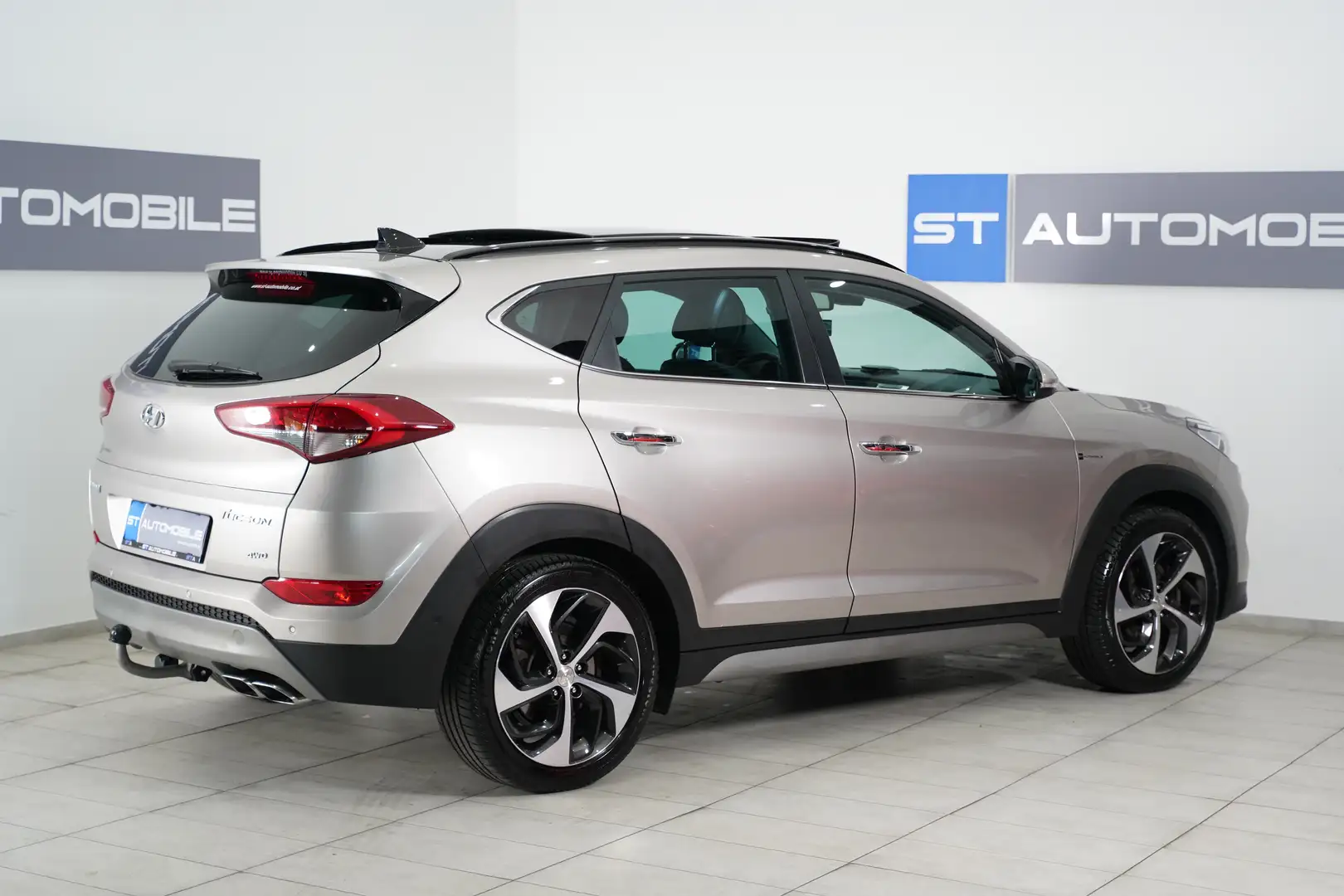 Hyundai TUCSON Platin 4WD Aut. // PANORAMADACH // AHK // NAVI // Beige - 2