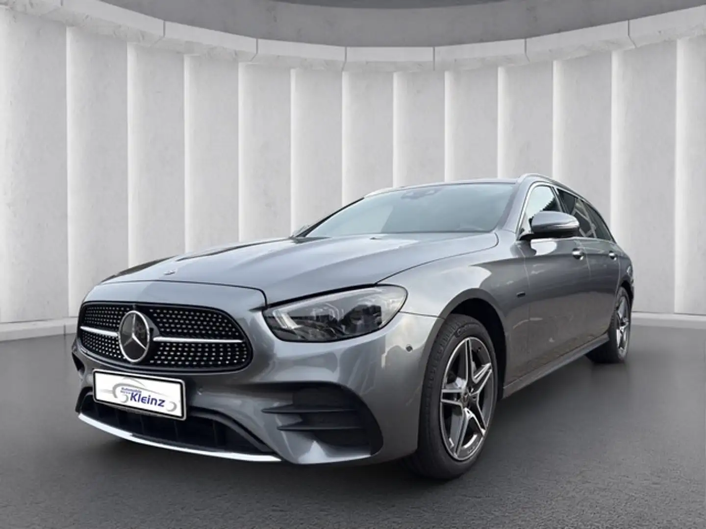 Mercedes-Benz E 300 de+AMG PAKET+PANORAMA+ANHÄNGERK.+FAHRPAKET Gris - 1