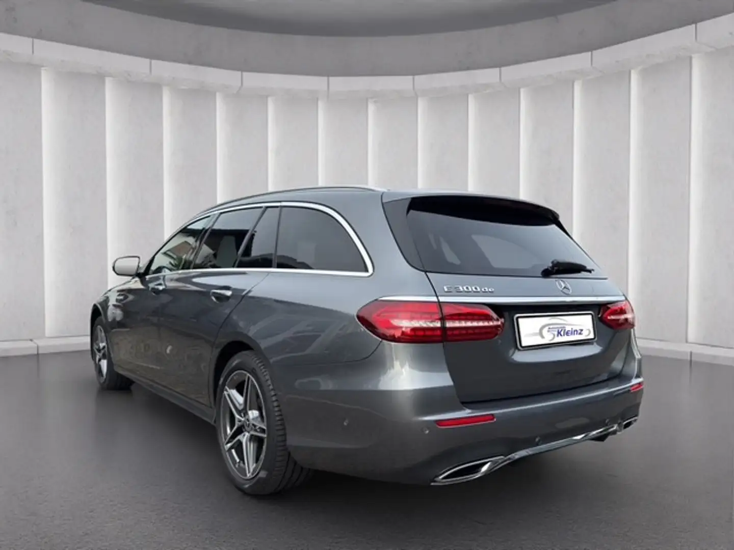 Mercedes-Benz E 300 de+AMG PAKET+PANORAMA+ANHÄNGERK.+FAHRPAKET Gris - 2