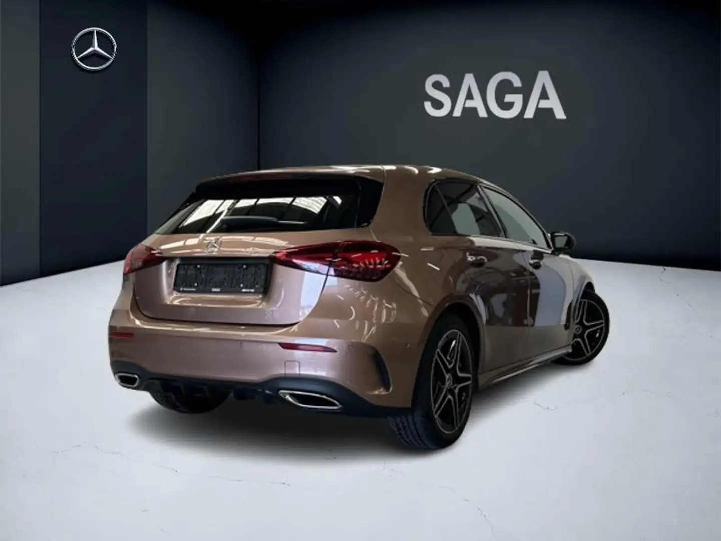 Mercedes-Benz A 180 AMG Line - 2