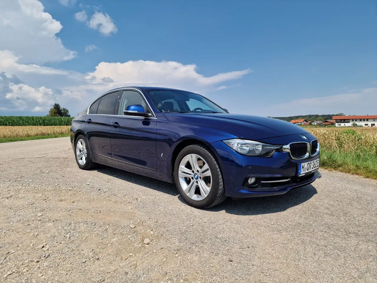 BMW 330