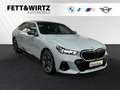 BMW 530 e xDrive M Sport Pro|AHK|Pano|B&W Grau - thumbnail 1