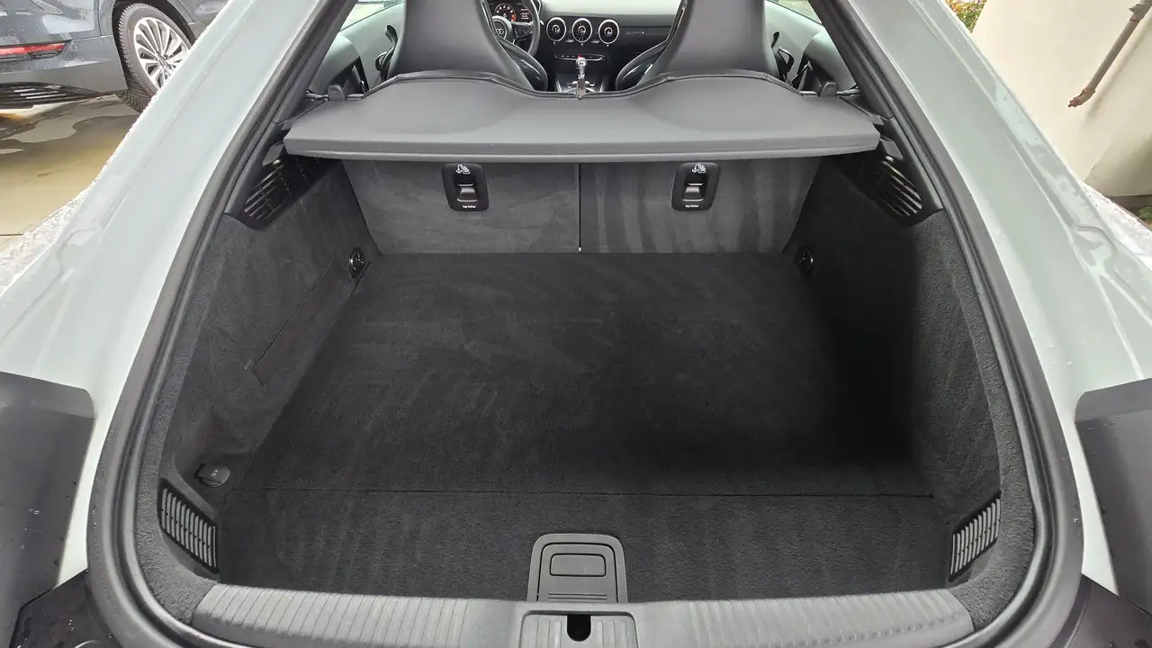 Audi TT снимка Audi TT