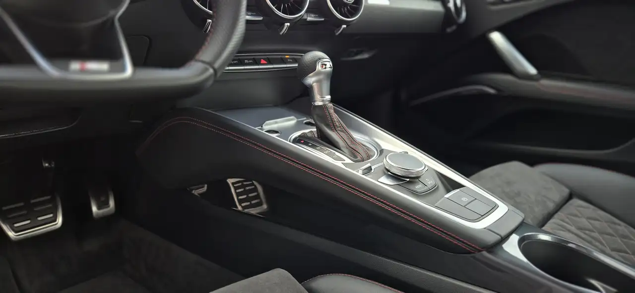 Audi TT снимка Audi TT
