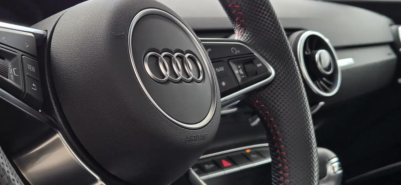 Audi TT снимка Audi TT